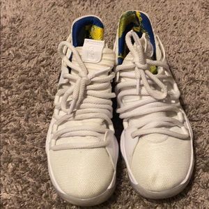 KEVIN DURRANTS Sz: 3.5Y